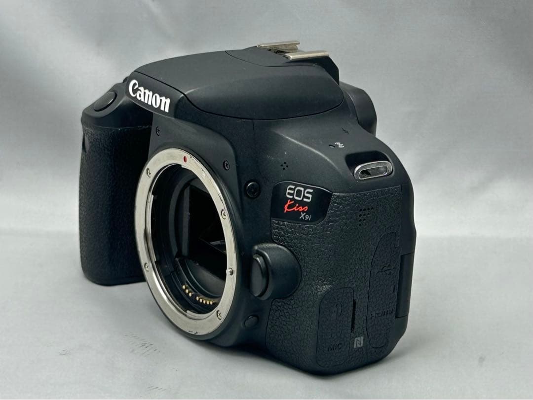 安心フルセット♪Canon EOS Kiss X9i ズームレンズセット♪