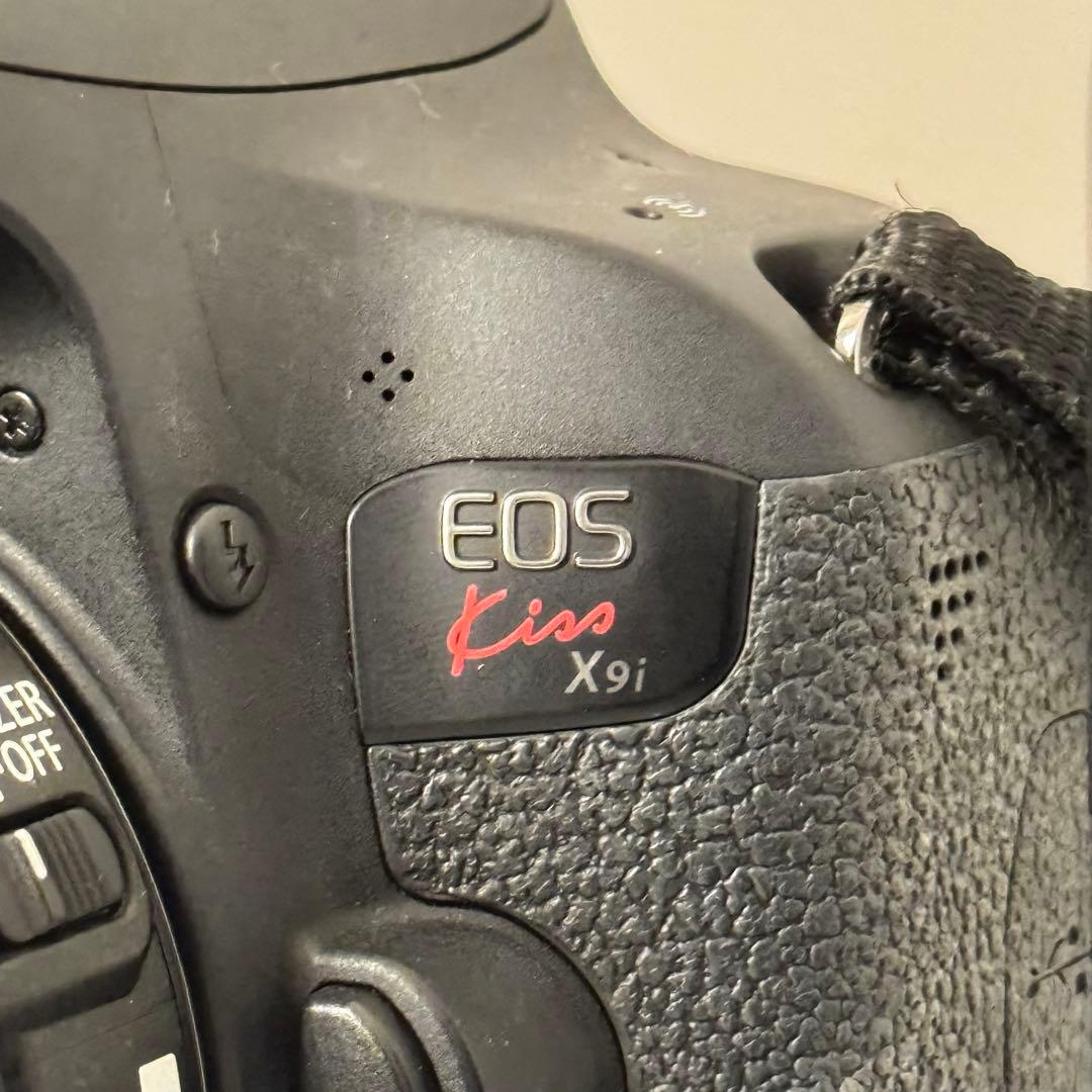 デジタルカメラ EOS kiss x9i + Canon 55-250mm 1:4-5.6