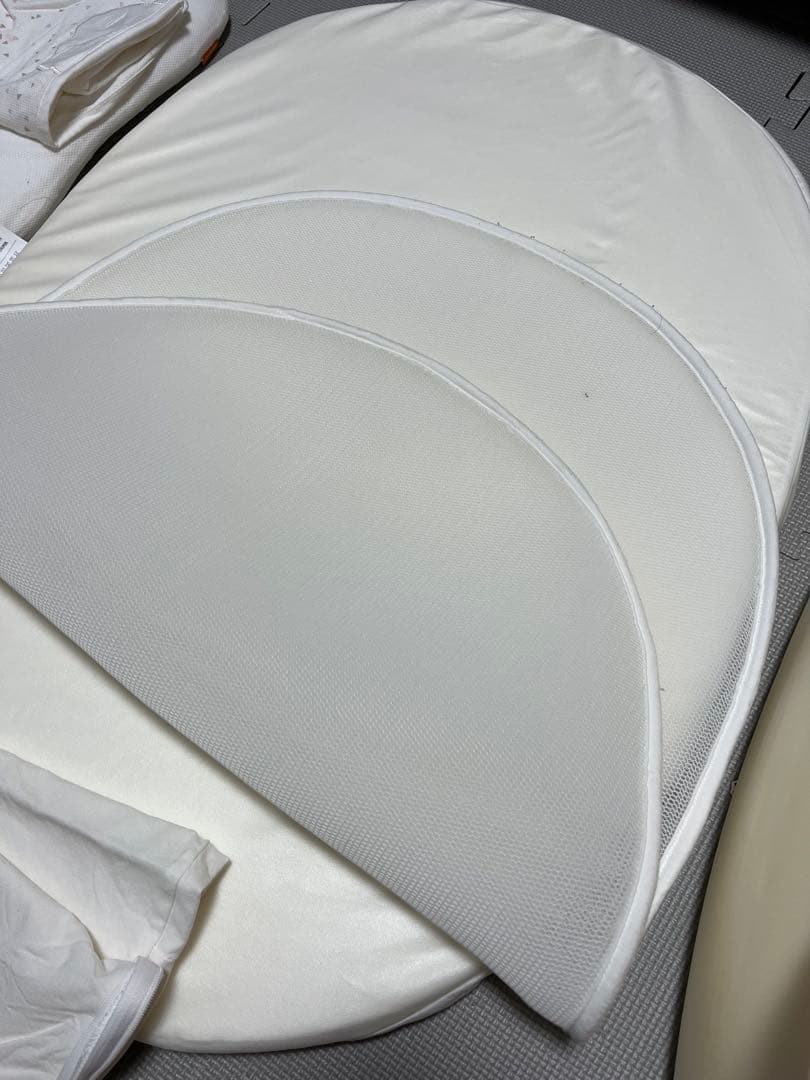 【一部新品】【美品】　ココナニー　交換用カバー付き　ベビーベッド