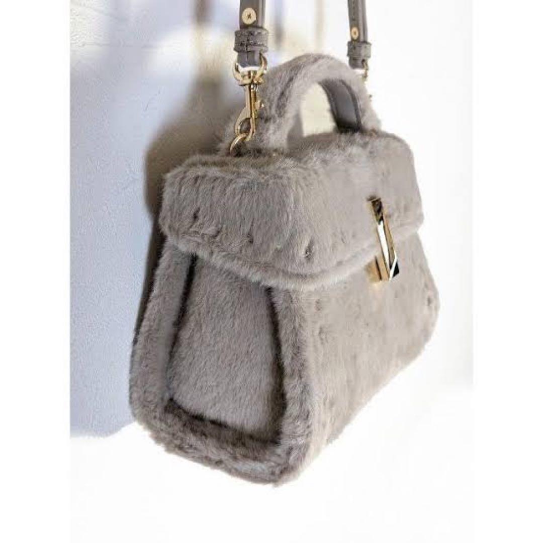 CELFORD リュタン　ビジュースタッズファーポシェット　MOC ファーバッグ