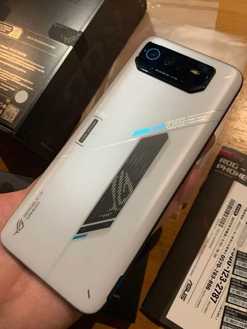 ★必見！ゲーミングスマホ！ROG PHONE 6 16/512日本国内技適有！★