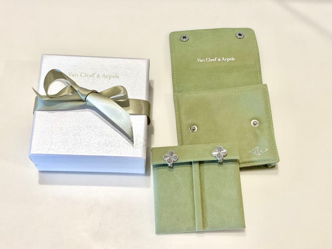 Van Cleef & Arpels アクセサリーケース
