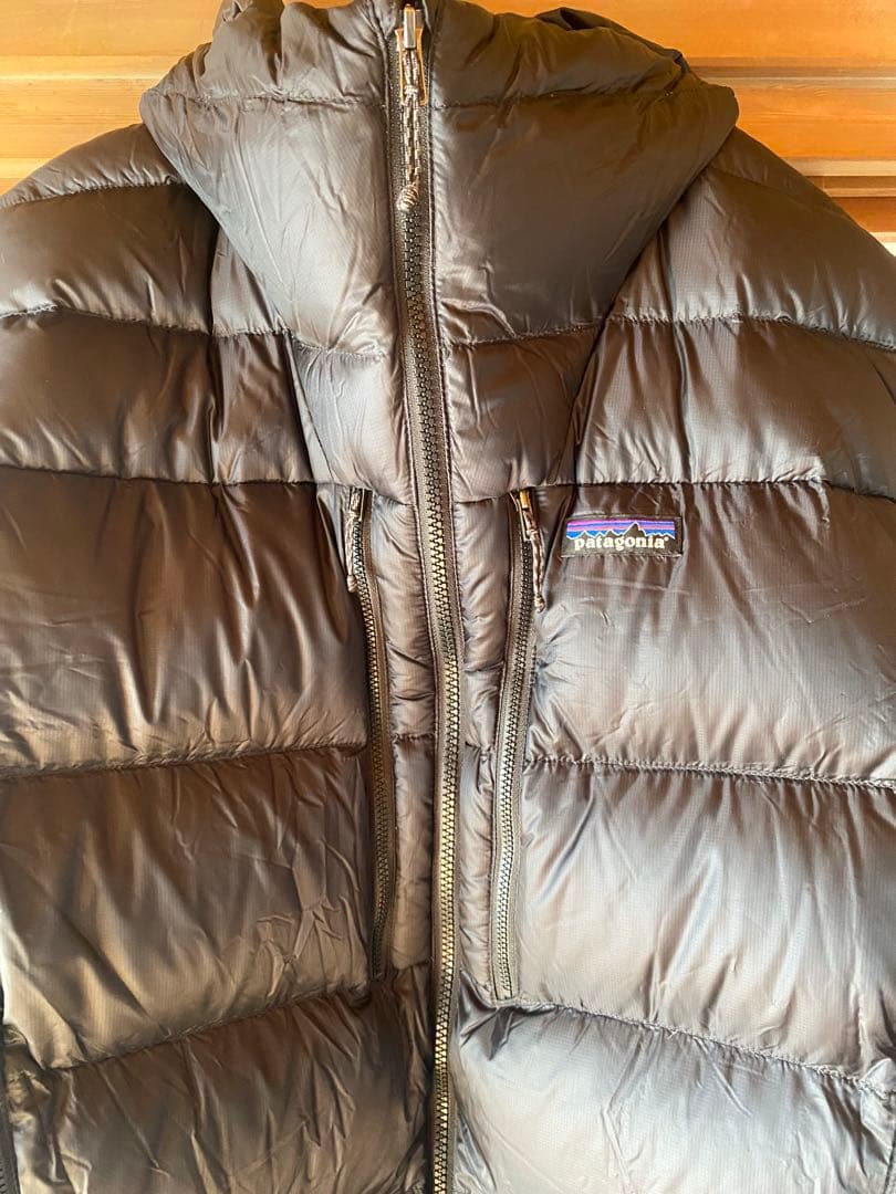 パタゴニア フィッツロイダウンフーディ L ブラック FA25 黒