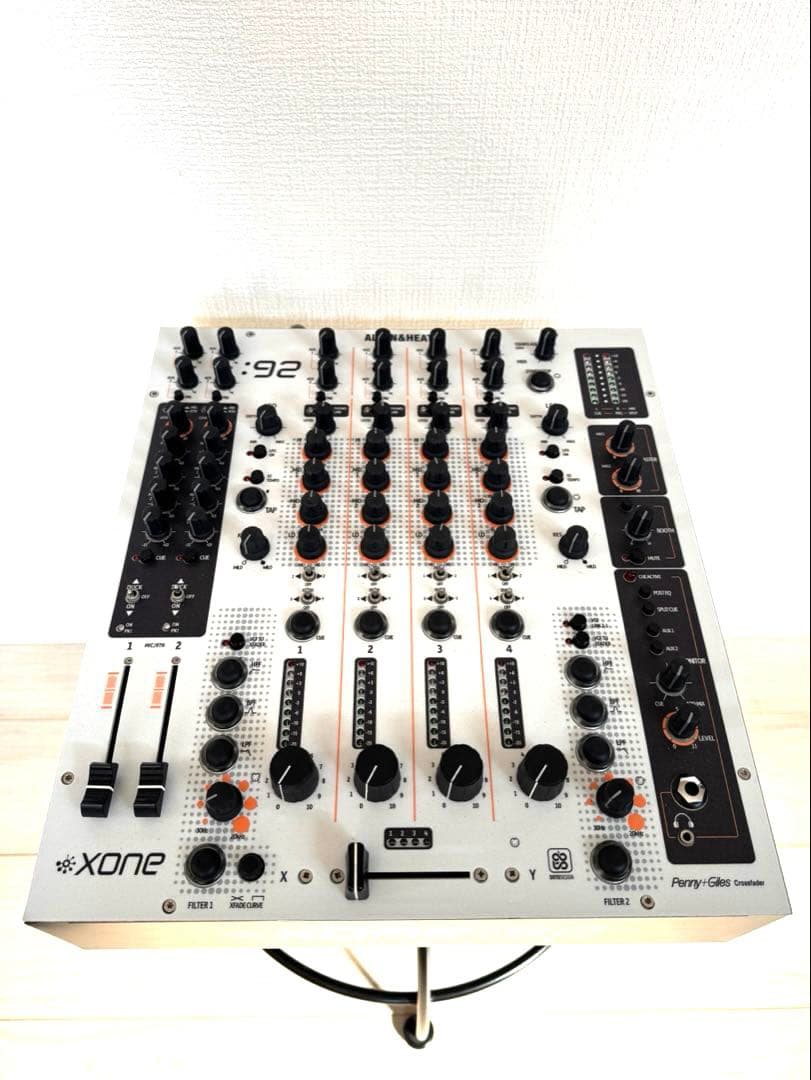 Allen & Heath Xone:92 R DJミキサー