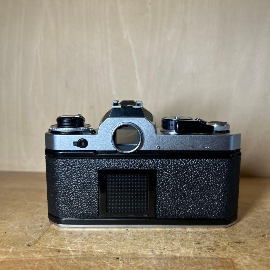 Nikon FE シンプルニコン　シルバーボディー　完動極美品