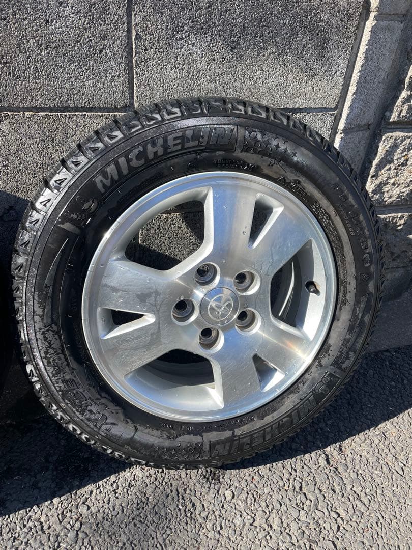 トヨタ　ヴォクシー　純正ホイール　ミシュラン　スタッドレスタイヤ