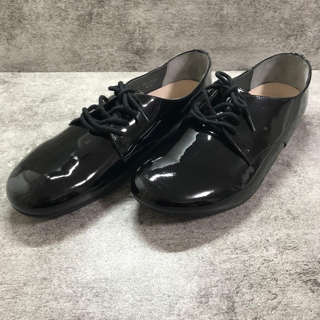 【未使用級】BIRKENSTOCK SAUNDERS ブラック　エナメル　40