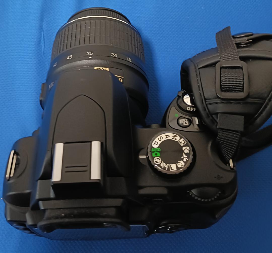 新同! nikon D60 デジタルフルセット ショット数959枚 AZより安い