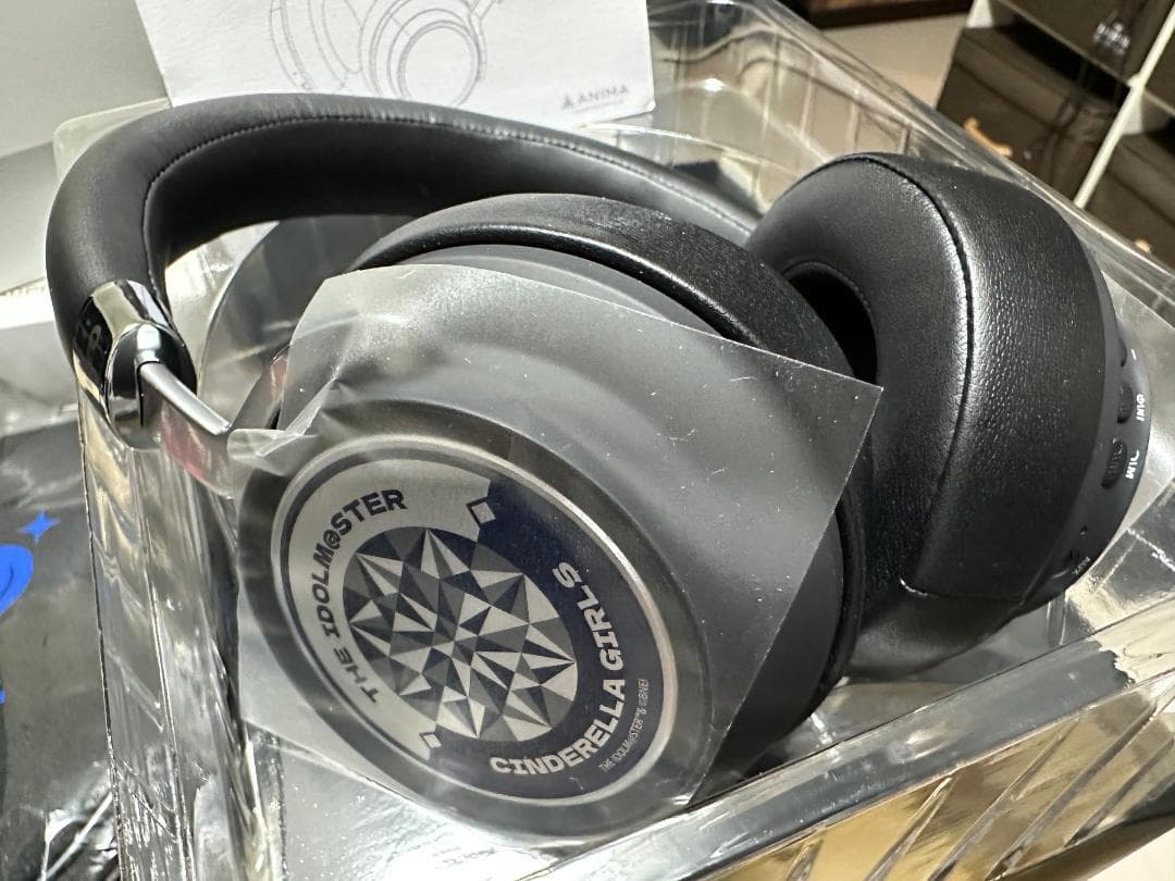 アイドルマスター ボイス入り ワイヤレスヘッドホン AOW03 スタンド ポーチ