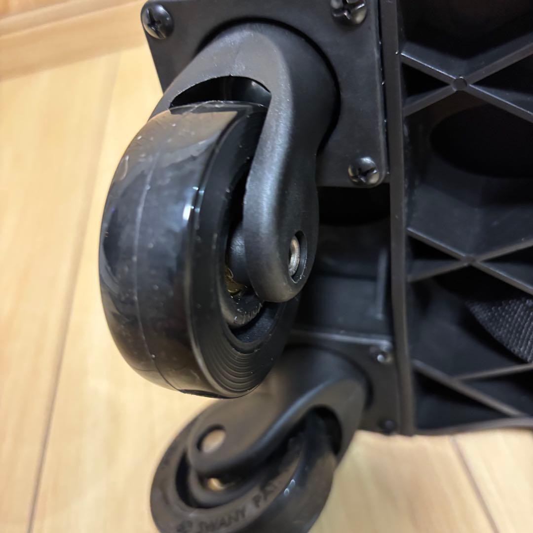 ブラックキャリーカート ナイロン製 伸縮式　SWANY ローラー４輪