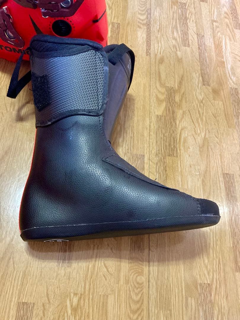 Atomic アトミック　レッドスター　CS 70 LC 23.5センチ