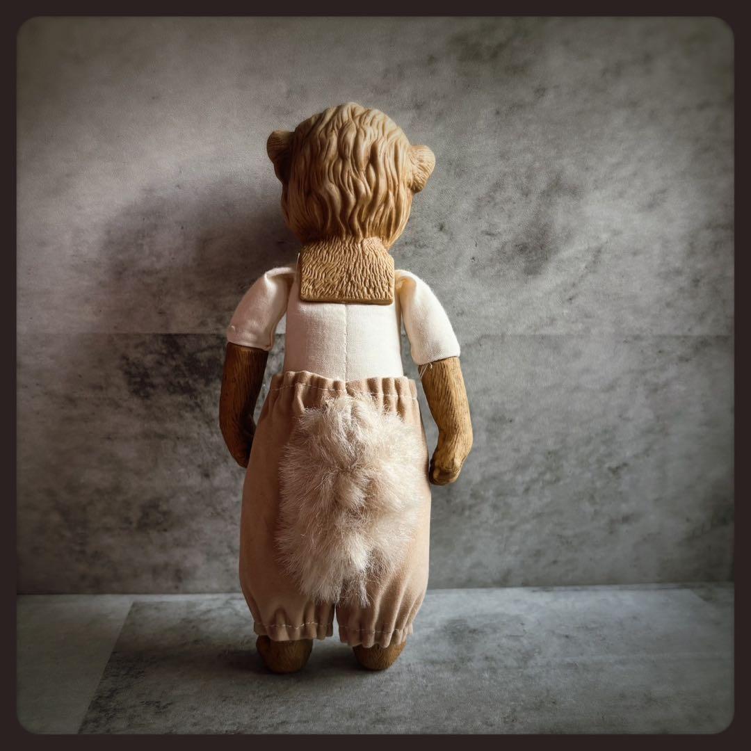 レアヴィンテージ ライオンのビスクドール