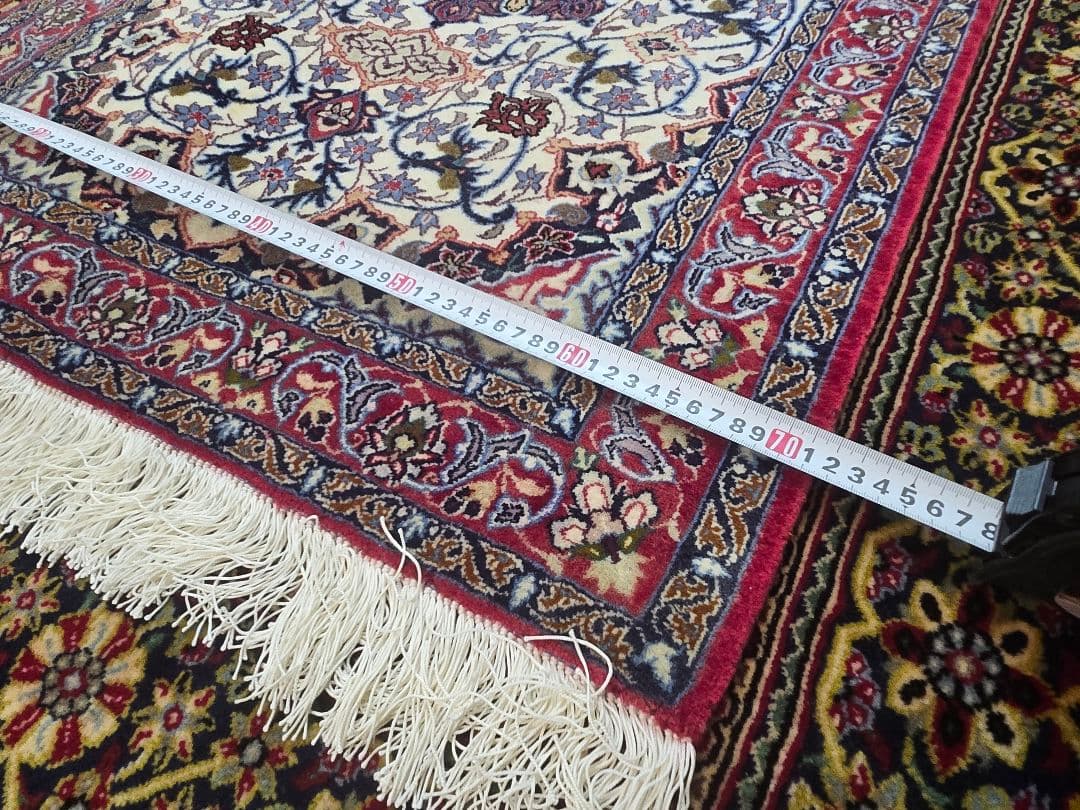 ペルシャ絨毯100%手織りシルクとコルクイスファハン産中型赤青102cm×71