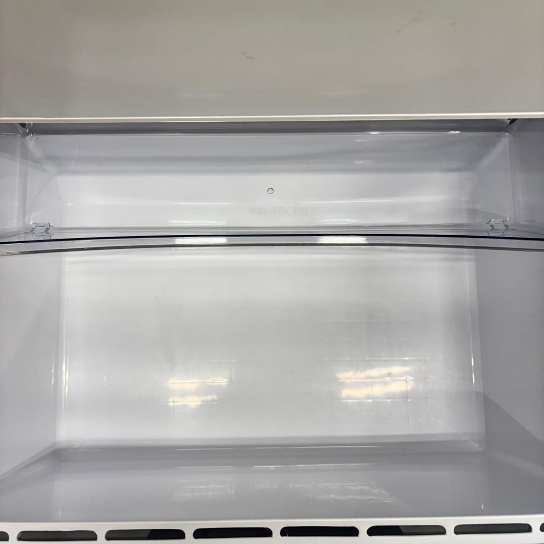 527 冷蔵庫　大型　右開き　自動製氷機付　右開き　200L〜300L 極美品