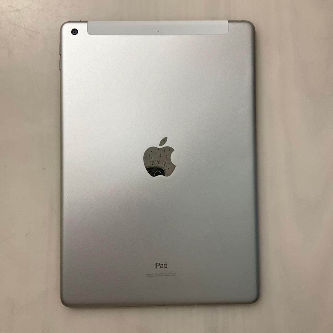 iPad 第8世代　32GB Wi-Fi➕cellular