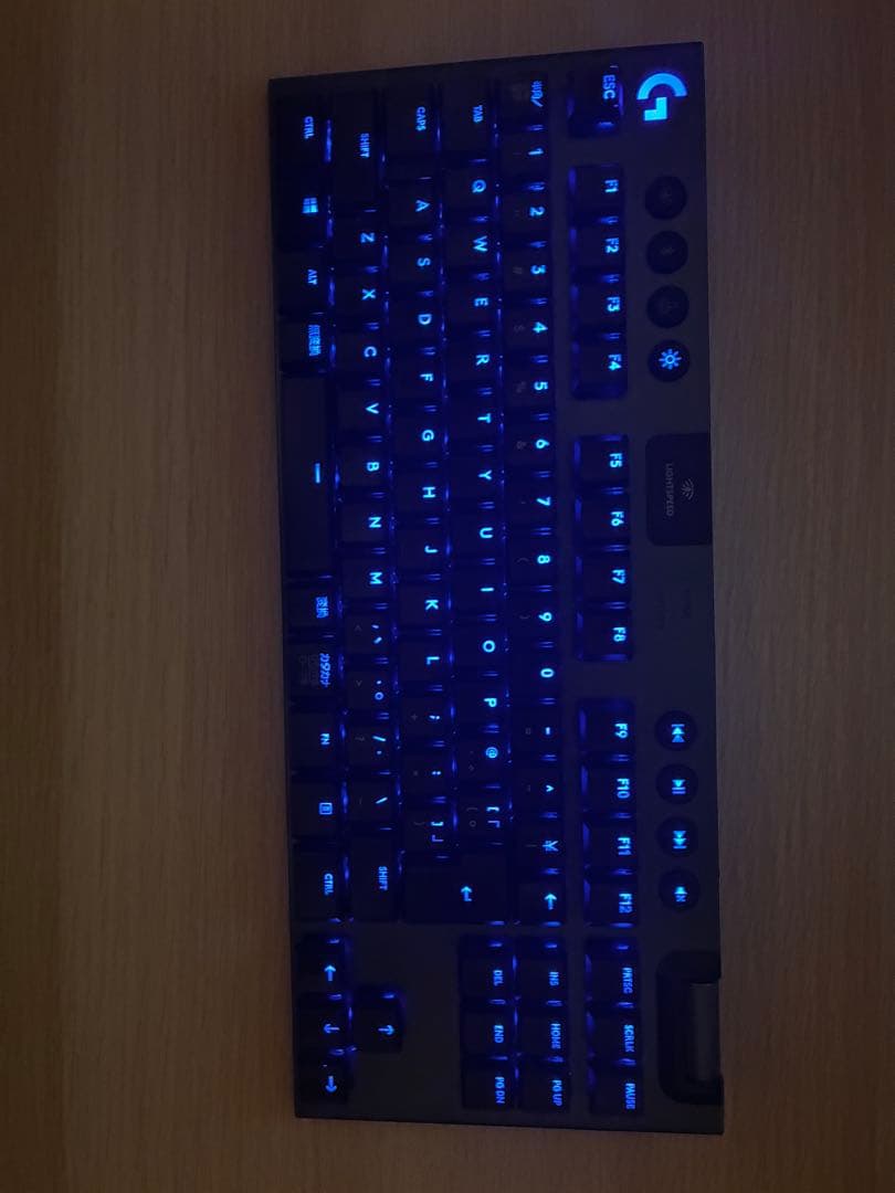 Logitech G913 TKL メカニカルキーボード