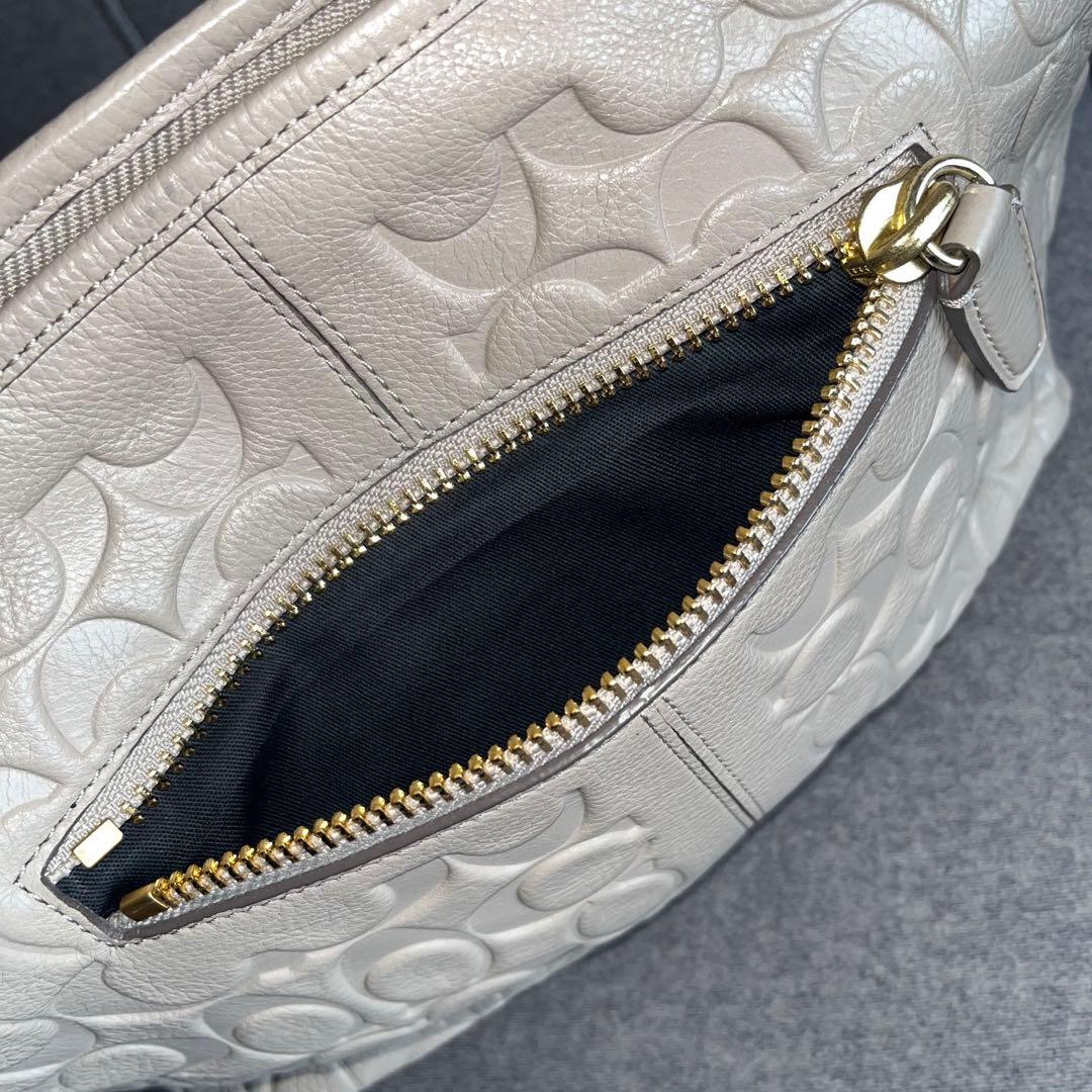 美品　正規品　COACH シグネチャー　ショルダーバッグ　レガシー　ベージュ