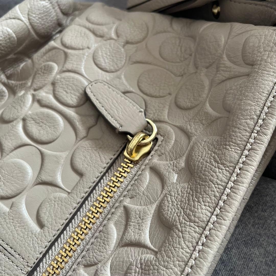 美品　正規品　COACH シグネチャー　ショルダーバッグ　レガシー　ベージュ