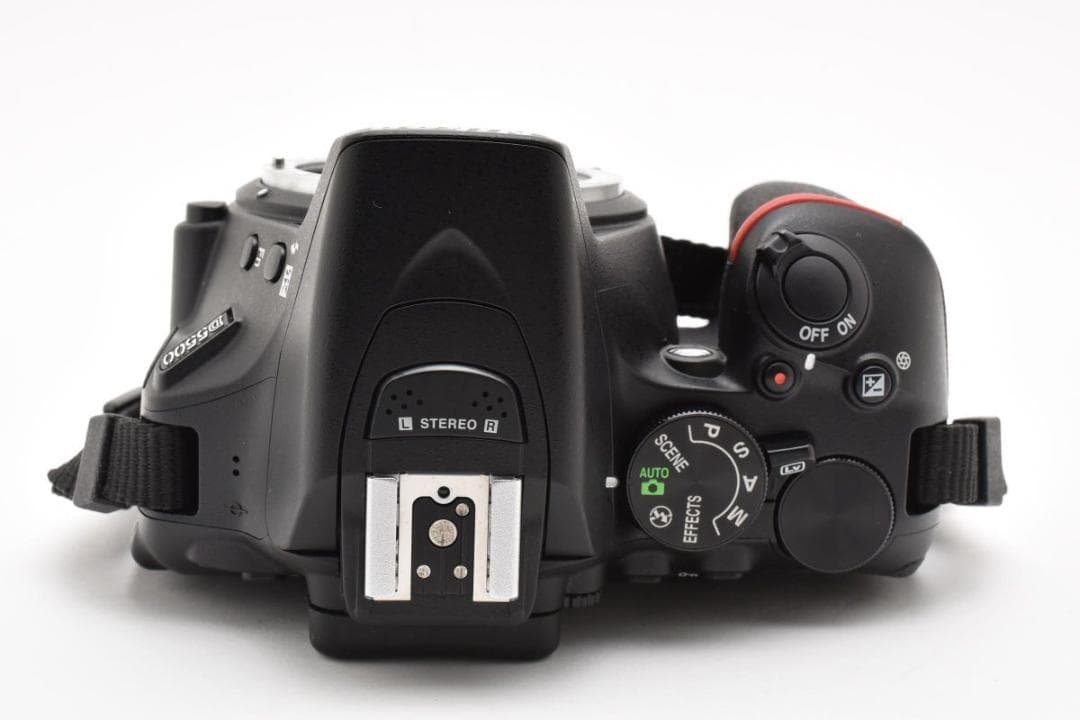 超美品 5029ショット　Nikon　D5500　ダブルレンズ 　Wi-Fi