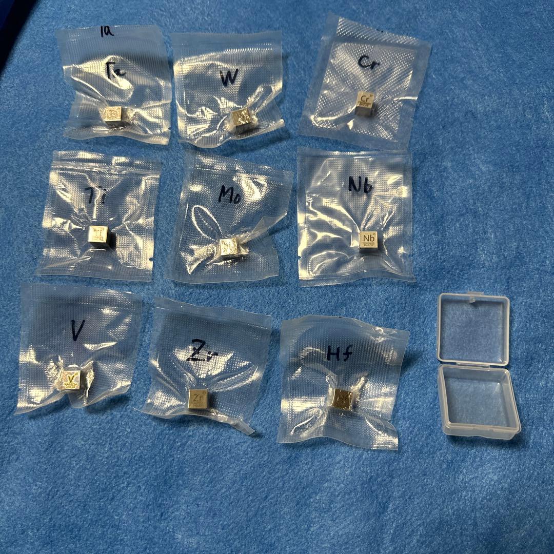 レアメタル　全9種類　元素標本　ケース付き