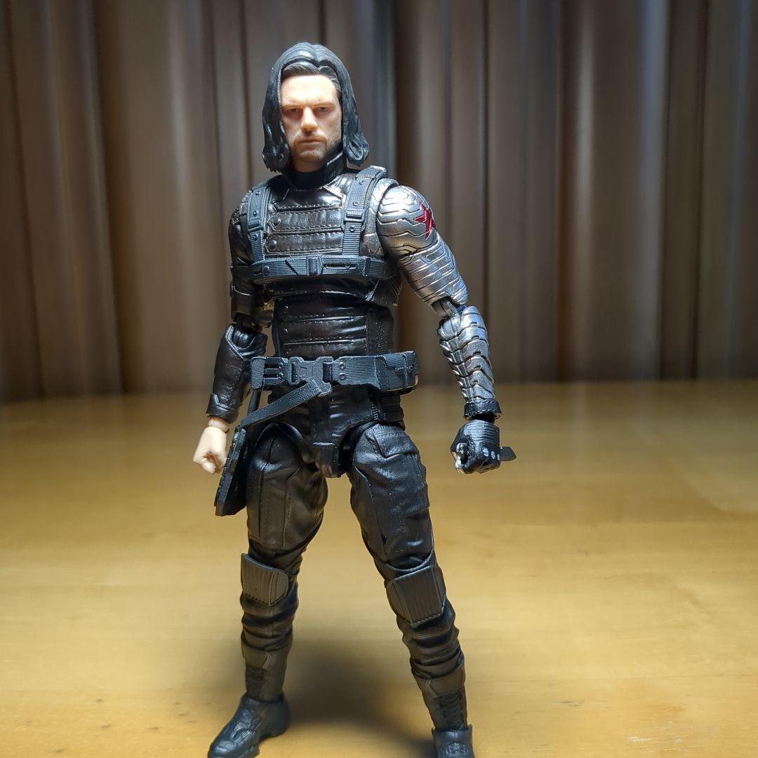 MAFEX No.203　ウィンターソルジャー　•　ウェポンセット