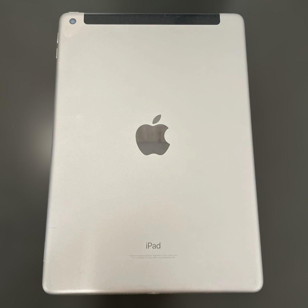 Apple iPad (第6世代) 32GBシルバー　セルラーモデル