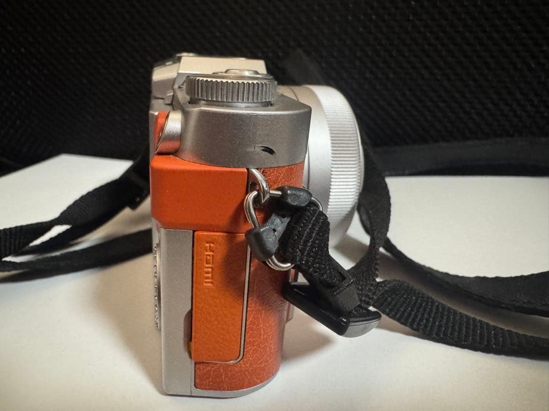 デジタルカメラ Panasonic LUMIX DC-GF10W Panasonic