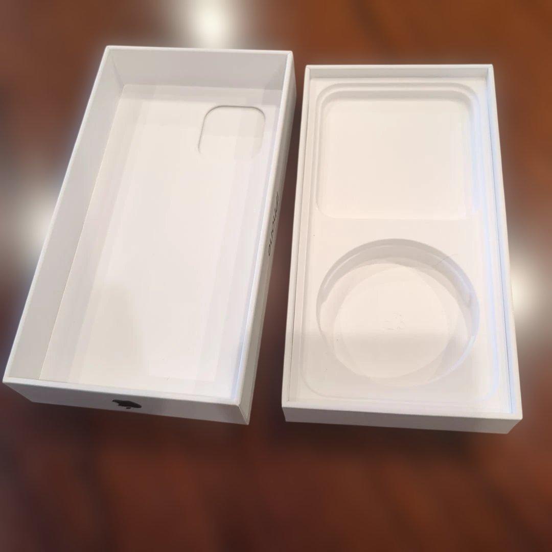 iphone12 64GB 本体（黒）バッテリー容量77%　箱　充電ケーブル付属