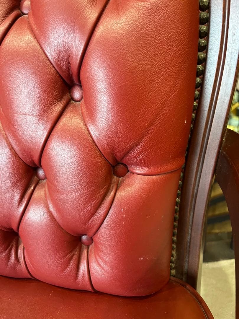 イタリア　1人掛けソファ　鋲打ち