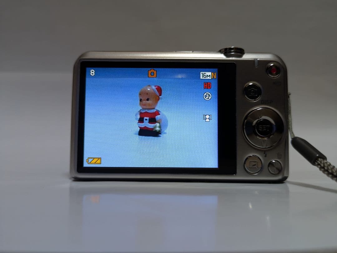 【美品】CASIO EXILIM EX-Z770 シルバー 動作良好