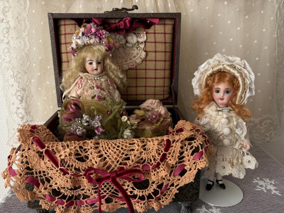 ✨最終出品✨レトロな取っ手付き金板張りボックス　ビスクドール　アンティーク雑貨