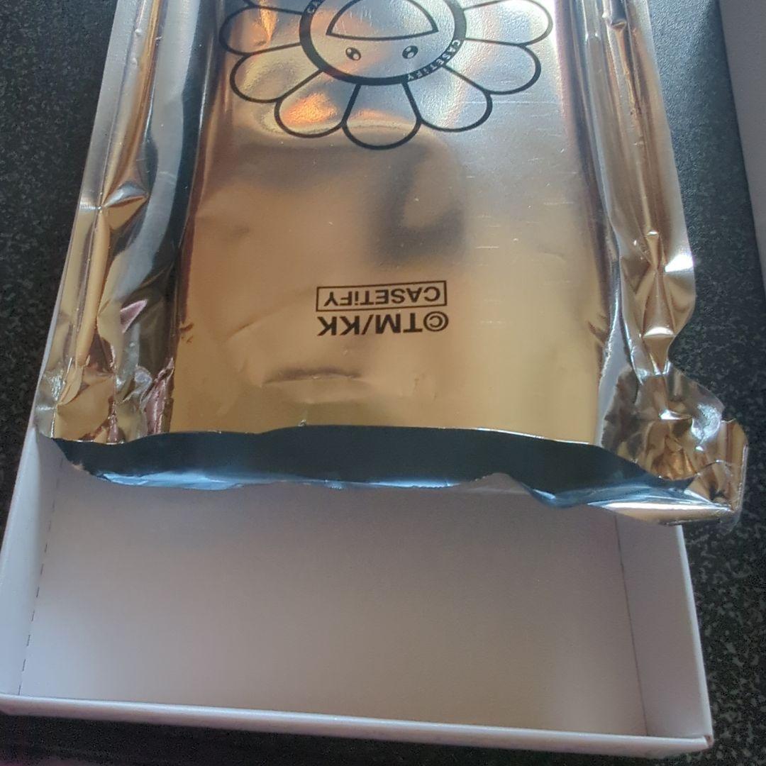 CASSETiFY タカシ・ムラカミフラワーケース iPhone17ProMax