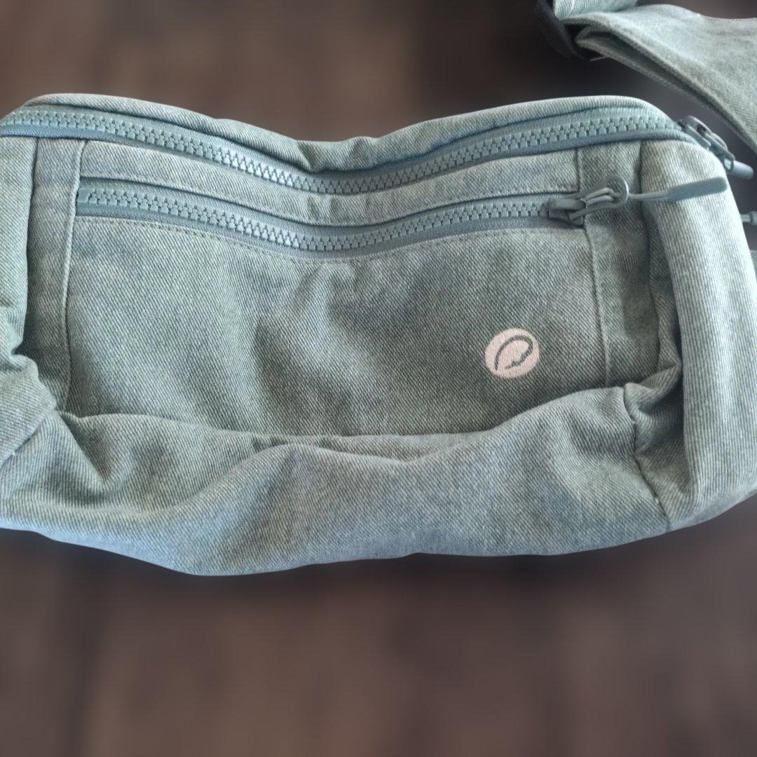 美品　 グスケット GOOSKET365　抱っこ紐Plus　ヒップシート　ミント