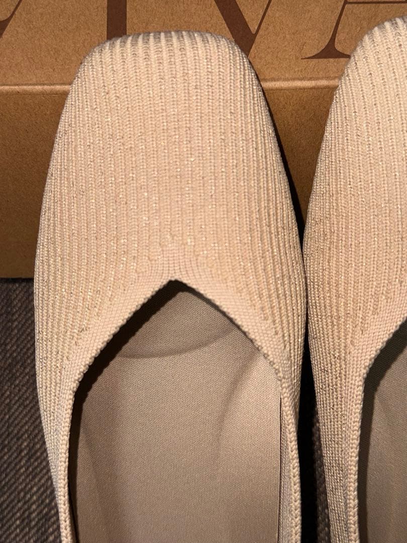 VIVAIAフラットシューズ　ゴールドラメ　41