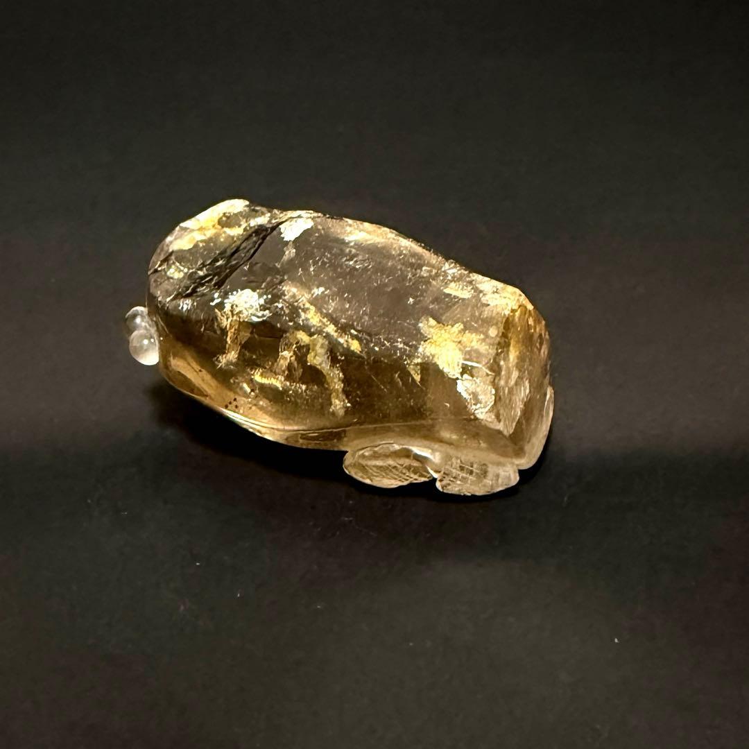 本水晶 クォーツ 魚彫刻 オブジェ 置物 木製台座付き