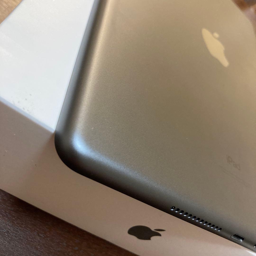 お値下げ　Apple iPad 第9世代 10.2インチ 本体　スペースグレー