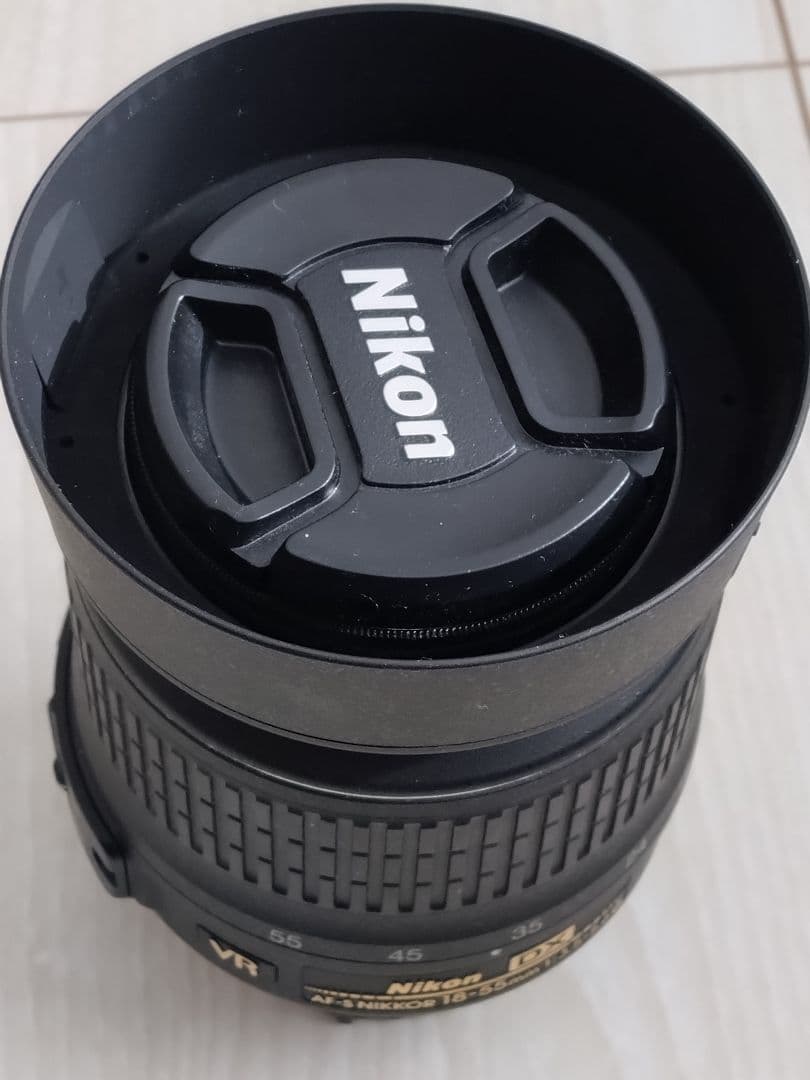 Nikon D5100 デジタル一眼レフカメラ 18-55mm VRレンズ付き