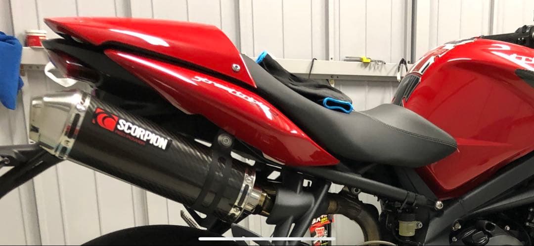 SCORPION スリップオンカーボンマフラー