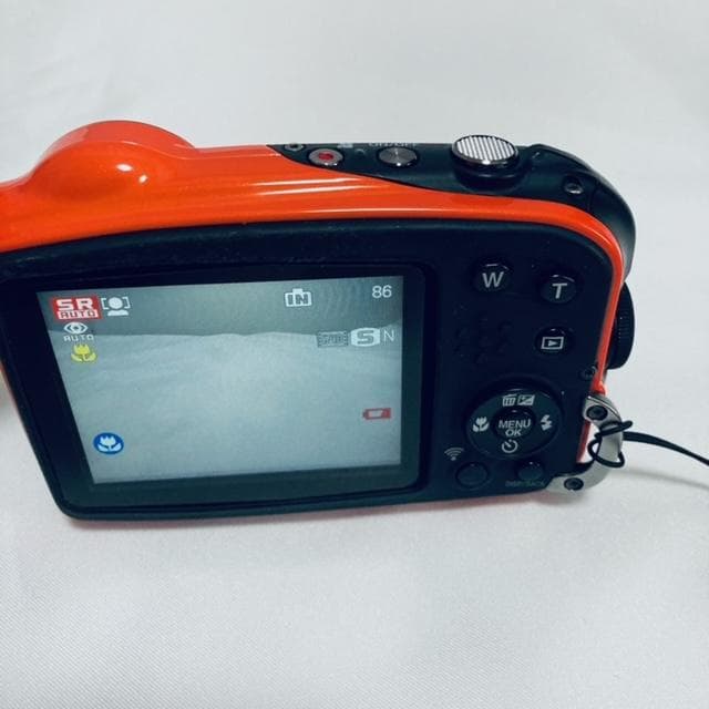 FUJIFILM FinePix XP70 防水 オレンジ デジカメ　おまけあり