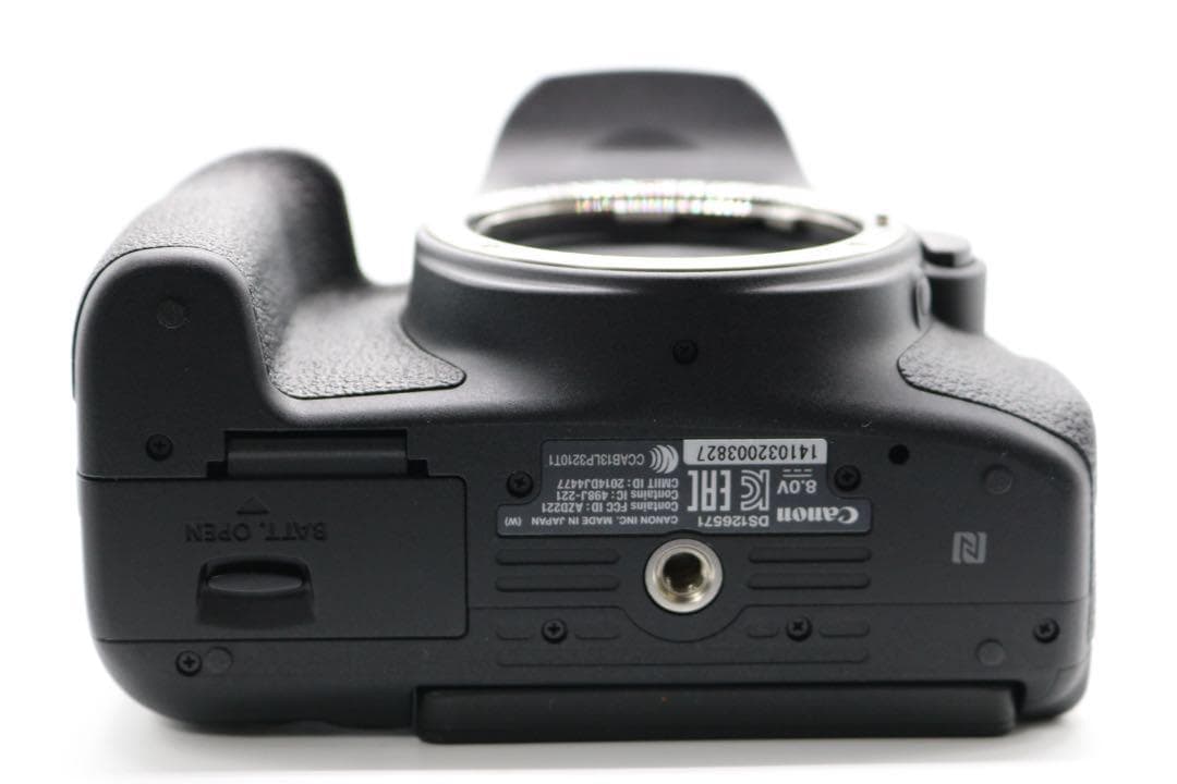 超美品 【Canon EOS Kiss X8i ダブルレンズ】 Wi-Fi搭載