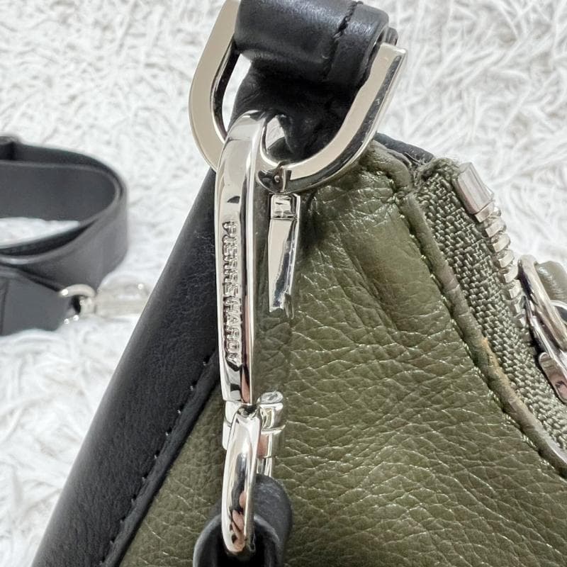 美品 PIERRE HARDY ショルダーバッグ アルファ デイ ミニ カーキ
