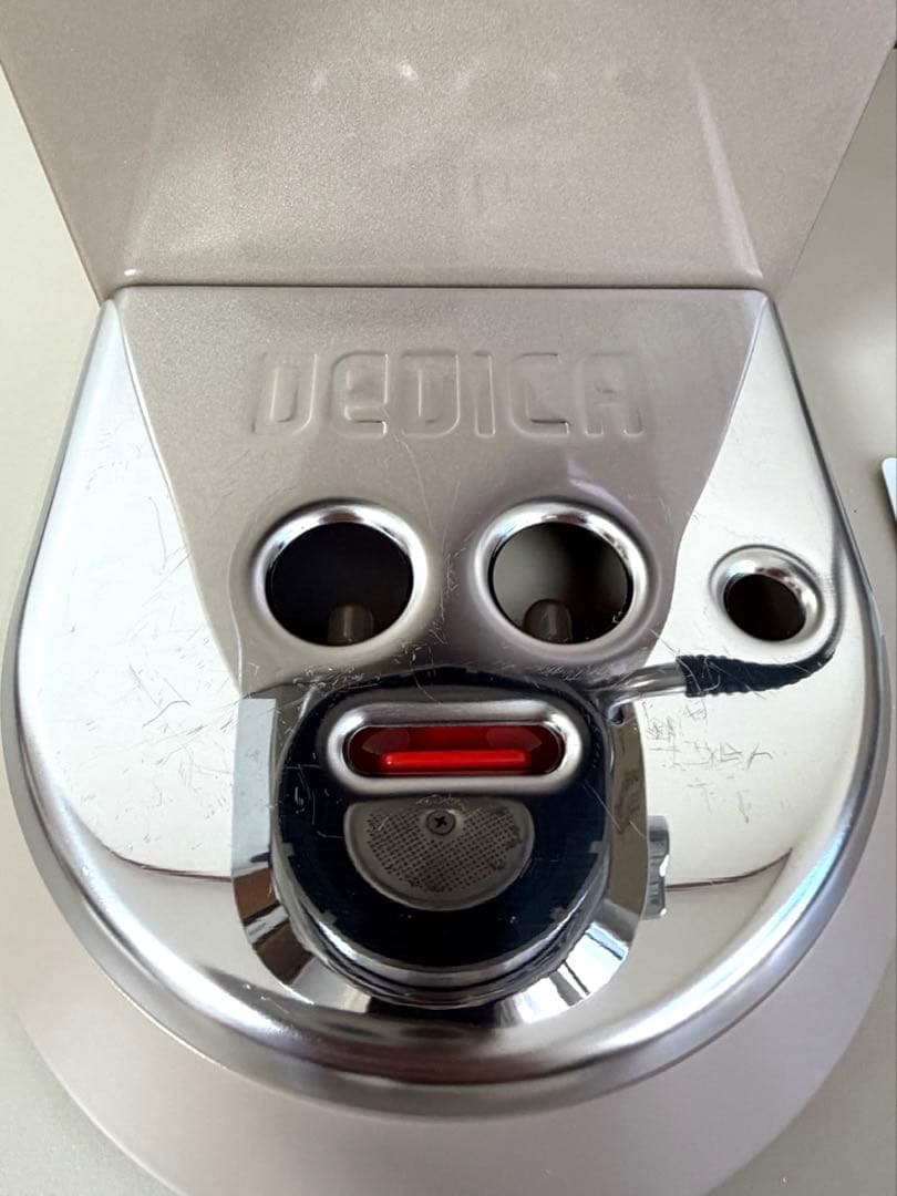 De'Longhi エスプレッソマシン デディカアルテ　ベージュ