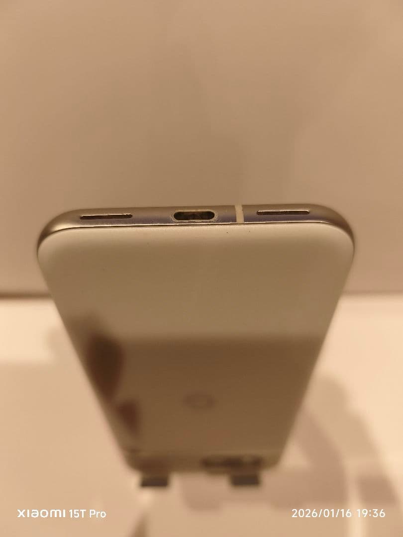 美品 Google Pixel 8a バッテリー93% SIMフリー ポーセリン