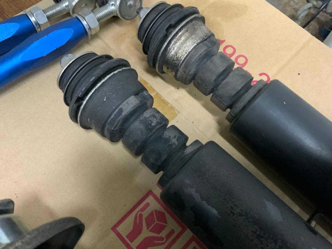 LA600S. FR純正ダンパー＆RSR（Ti2000）ハーフダウンサス