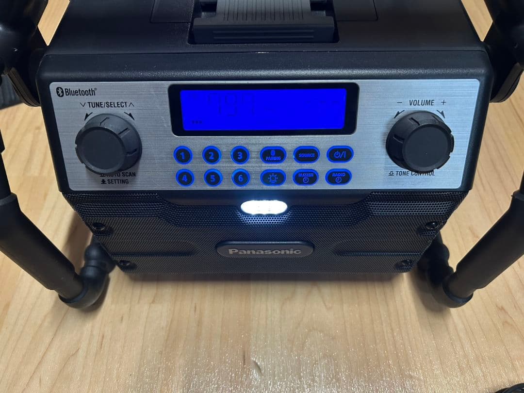 だんご　パナソニック　工事用充電ラジオ＆ワイヤレススピーカー　電池付き