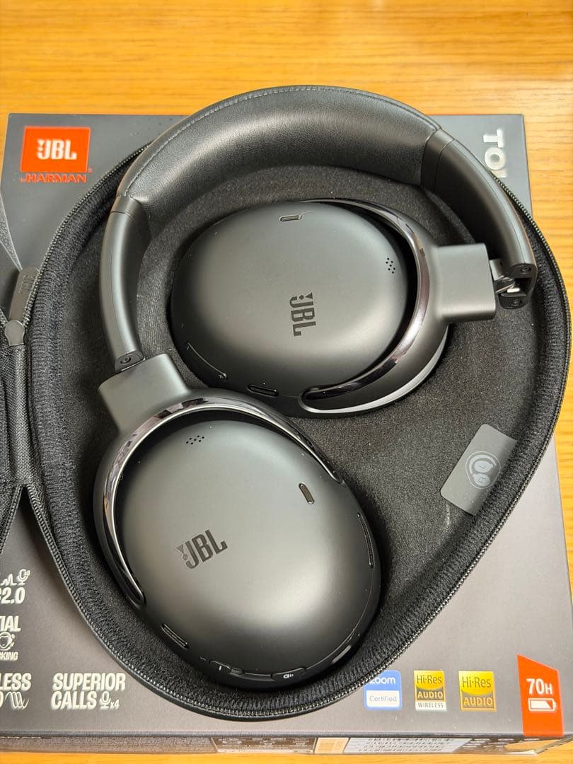 【超美品】 JBL TOUR ONE M3 ブラック