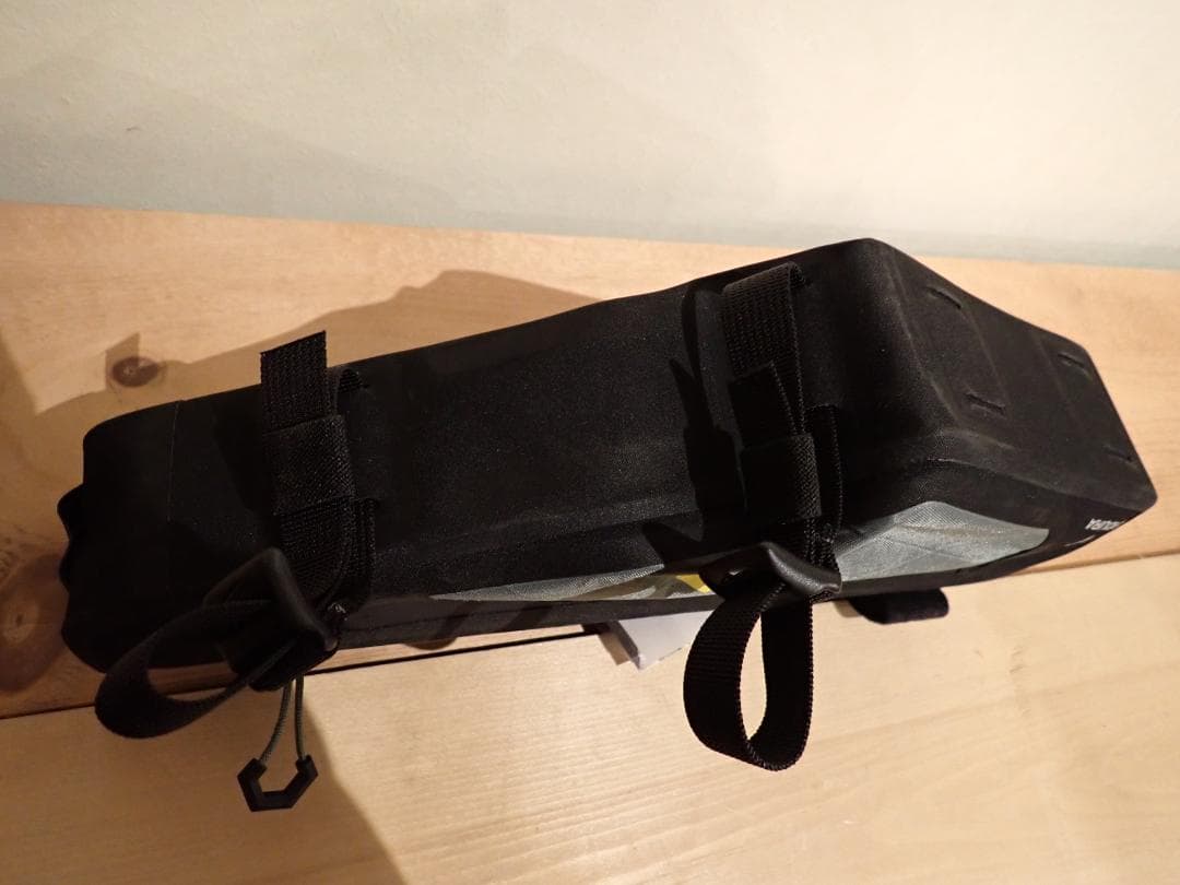 APIDURA バックカントリーフレームバッグ　2L