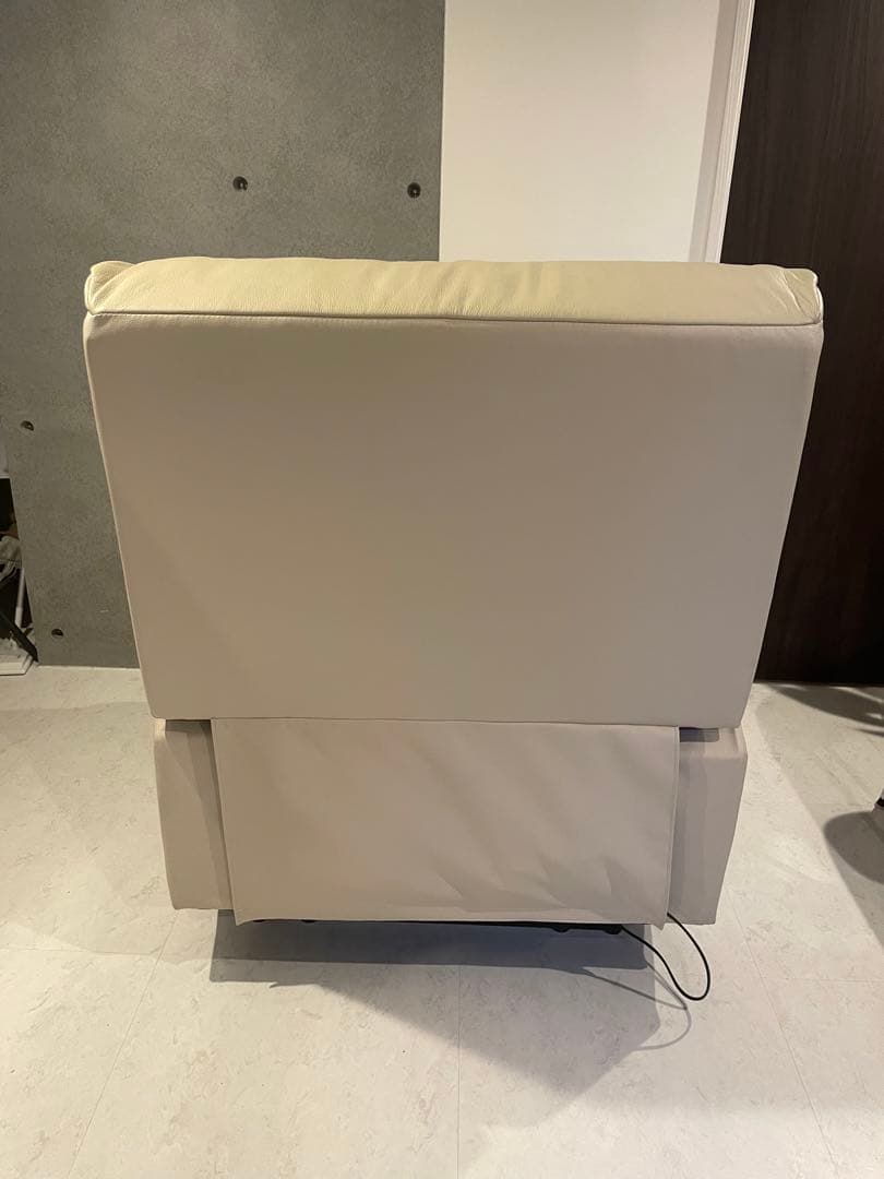 〈直接受渡しのみ〉【極美品】ニトリ NITORI 電動リクライニングソファ