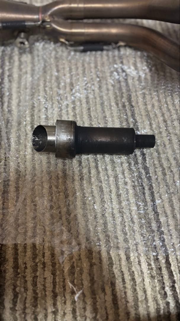 MT07/yzfr7 アクラポビッチ フルエキゾーストマフラー