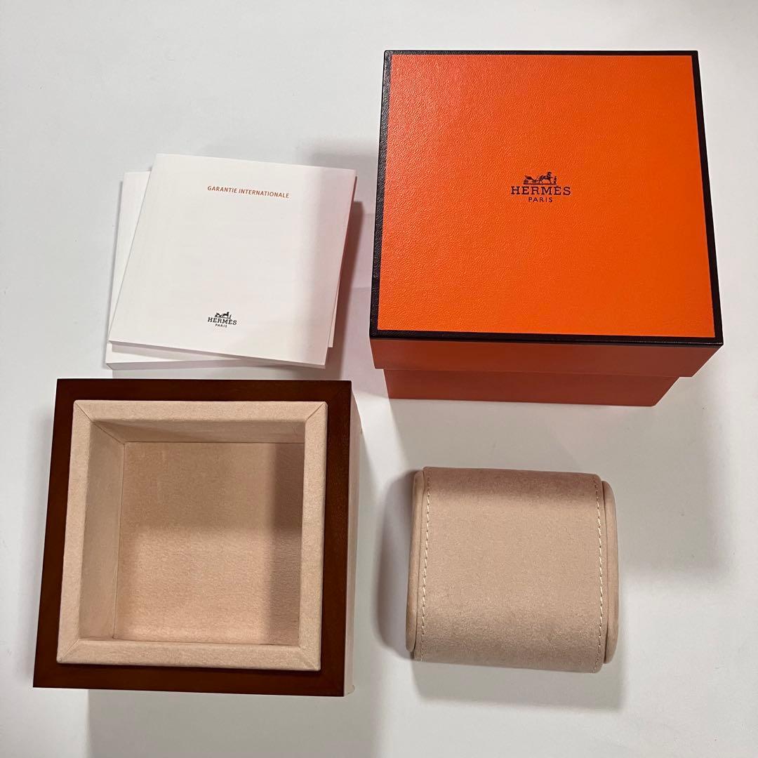 極美品　エルメス　腕時計　ケース　空箱　現行品　保証書　取扱説明書付き